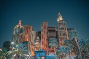 How to Outsmart Dynamic Pricing for Flights and Hotels
